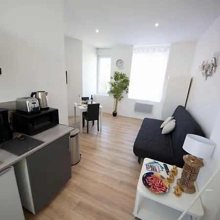 Апартаменты Ivoiria !!! Sublime Staging Au Centre !!! Сен-Кантен